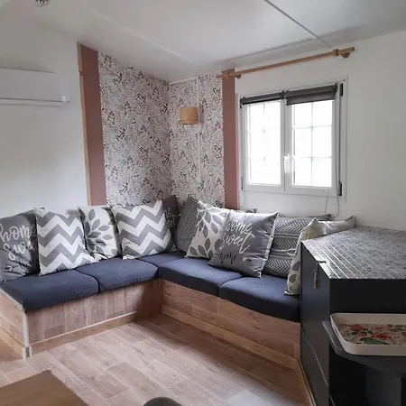 Camping Mobil-home Climatise - 4 Pers. - Api-1-52-2364 Sireuil (Charente)